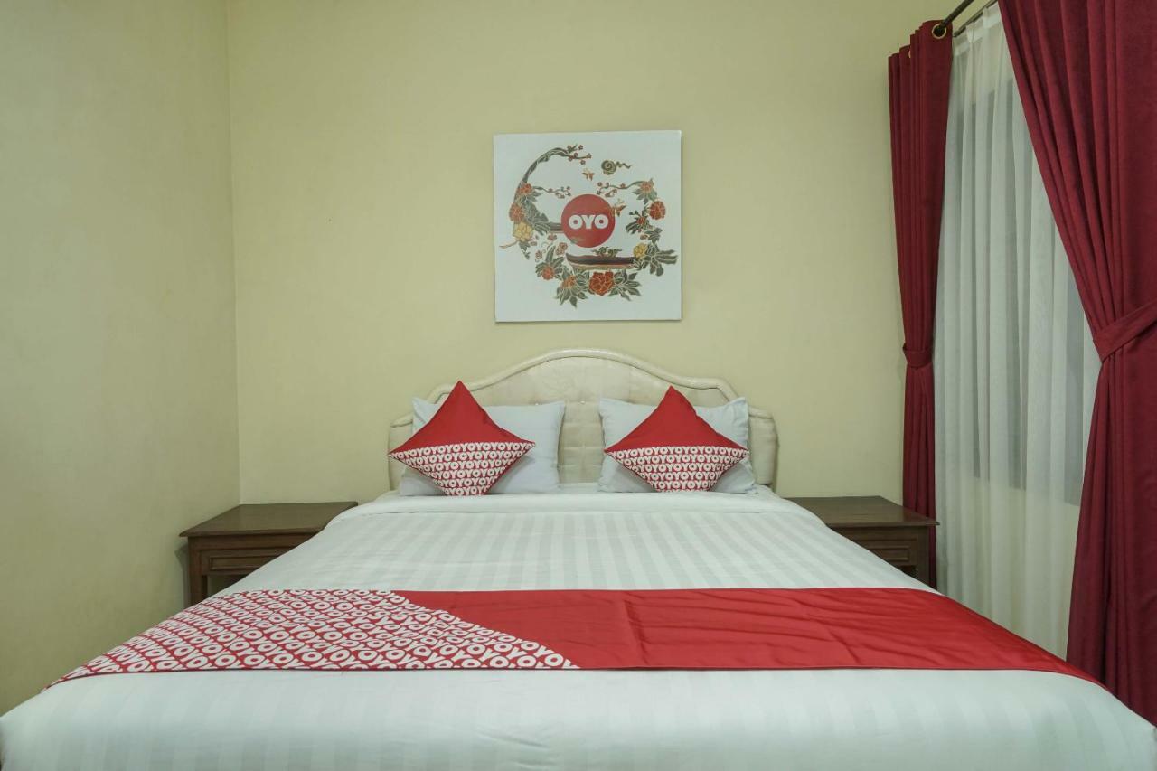 Oyo 804 Ndalem Maharani Guest House Yogyakarta Ngoại thất bức ảnh