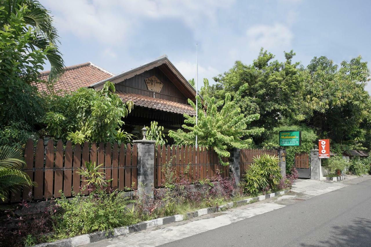 Oyo 804 Ndalem Maharani Guest House Yogyakarta Ngoại thất bức ảnh