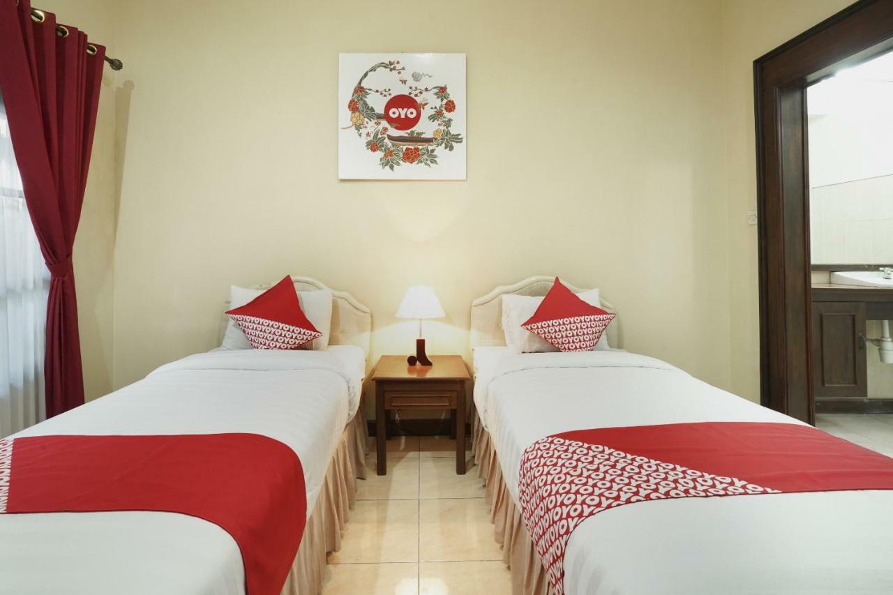 Oyo 804 Ndalem Maharani Guest House Yogyakarta Ngoại thất bức ảnh