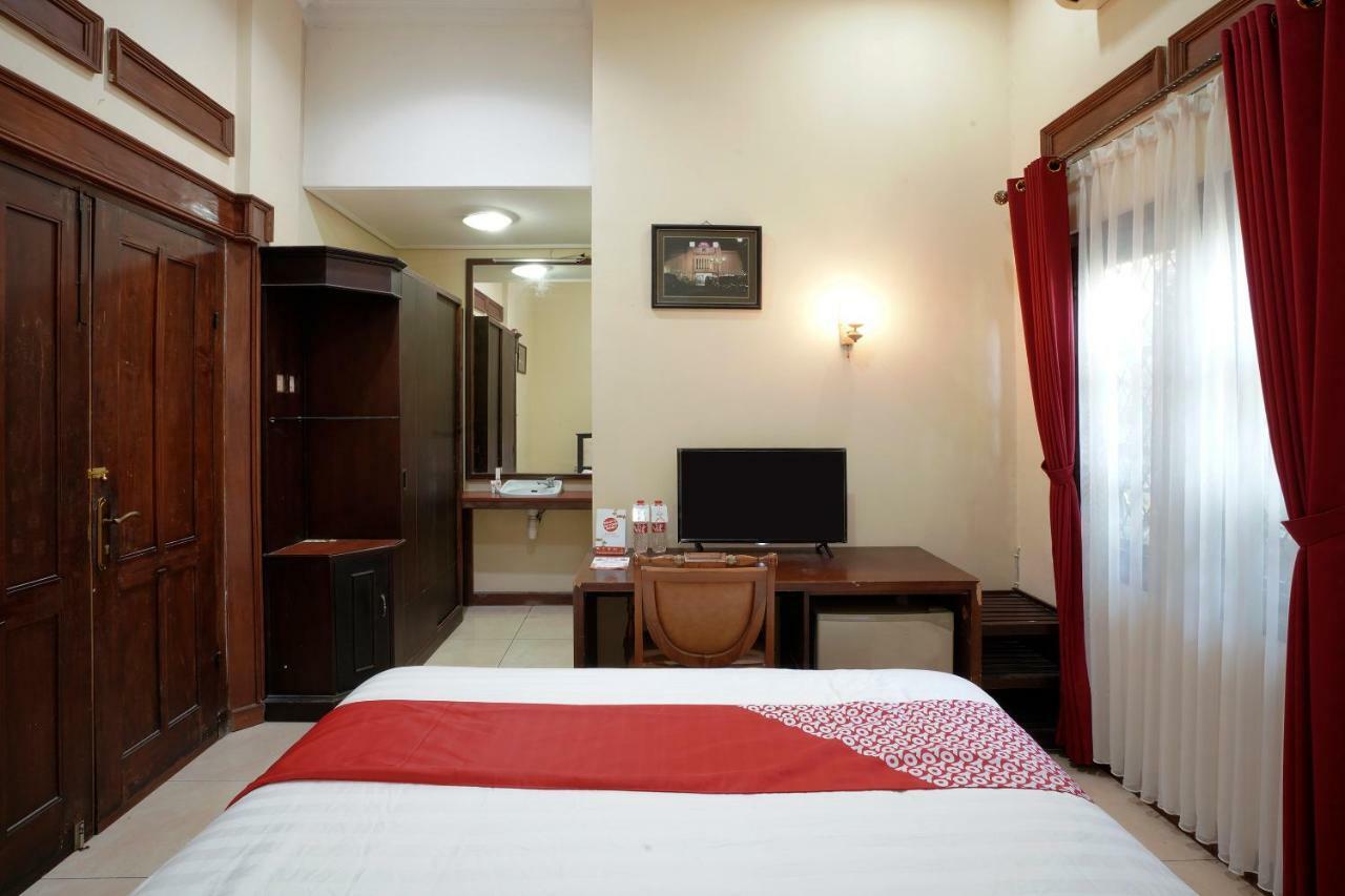 Oyo 804 Ndalem Maharani Guest House Yogyakarta Ngoại thất bức ảnh